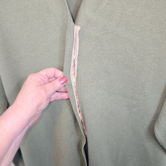 Lunya Cozy Cotton Button Front Silk Blend Cardigan Green New in Package Sz. L/XL - Picture 9 of 16